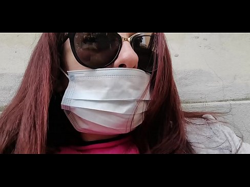 ❤️ Nicoletta se vinga de seu vizinho e faz xixi em sua garagem (Especial Covid19 Quarentena Italiana) ️ Porno em nós ❌❤