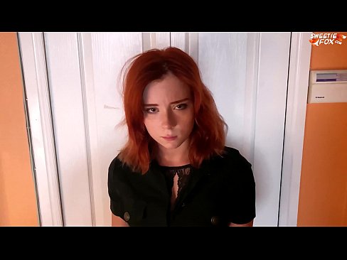 ❤️ Guarda de Segurança Punida Mulher Bonita por Roubo em Compras - Cum In Mouth ️ Porno em nós ❌❤
