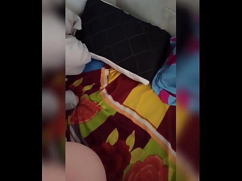 ❤️ Minha colega de quarto fica sozinha em casa porque seu marido vai de férias e eu aproveito para fodê-la e encher seu traseiro de leite ️ Porno em nós ❌❤